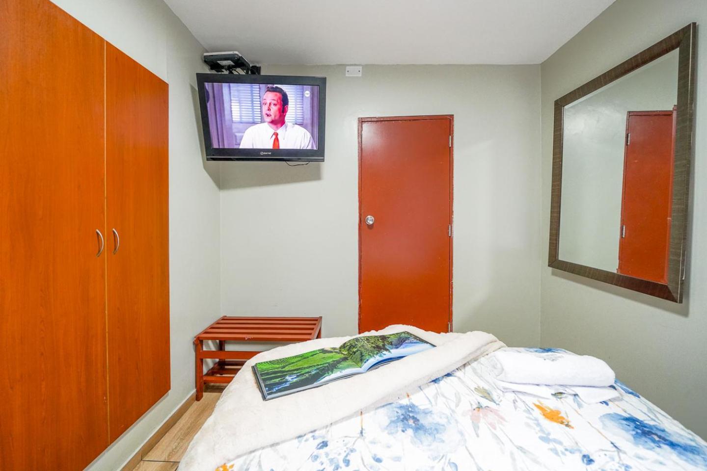 Imperial Inn Hospedaje Turistico リマ エクステリア 写真
