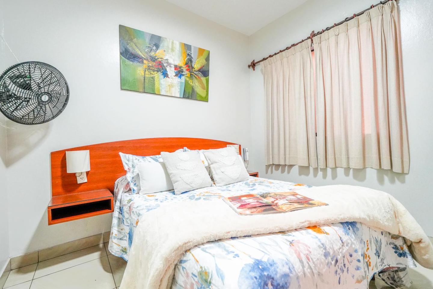 Imperial Inn Hospedaje Turistico リマ エクステリア 写真