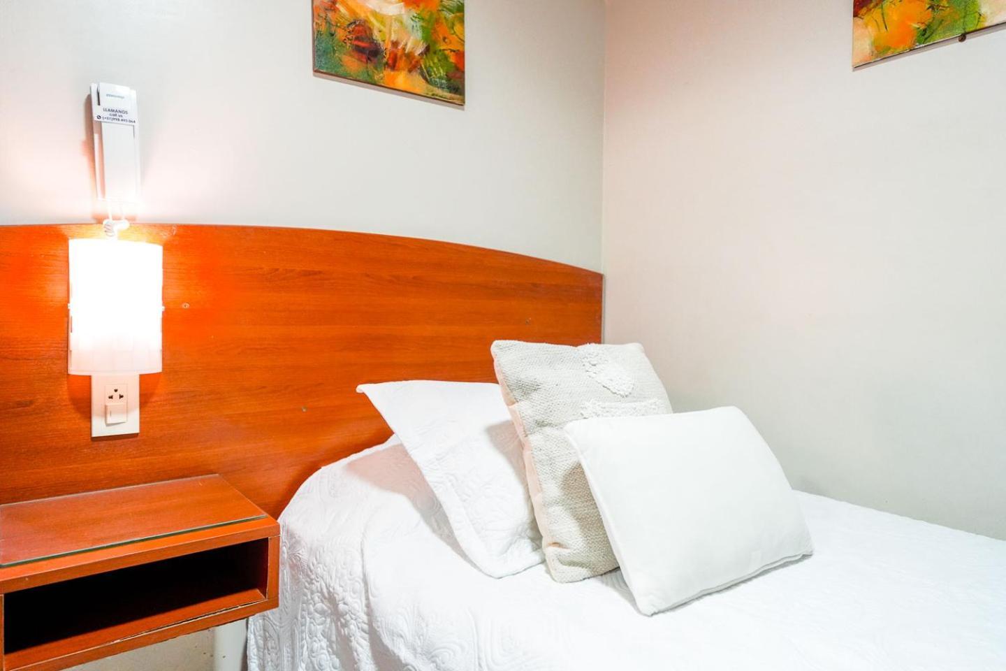 Imperial Inn Hospedaje Turistico リマ エクステリア 写真